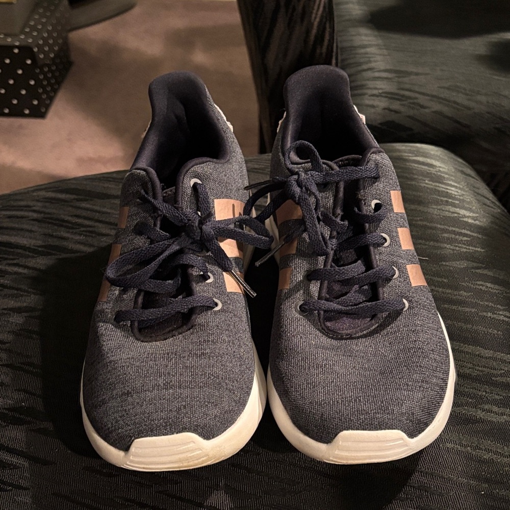 Adidas Kids (Big Girls) Navy Blue Sneakers with Pink Trim Size 7